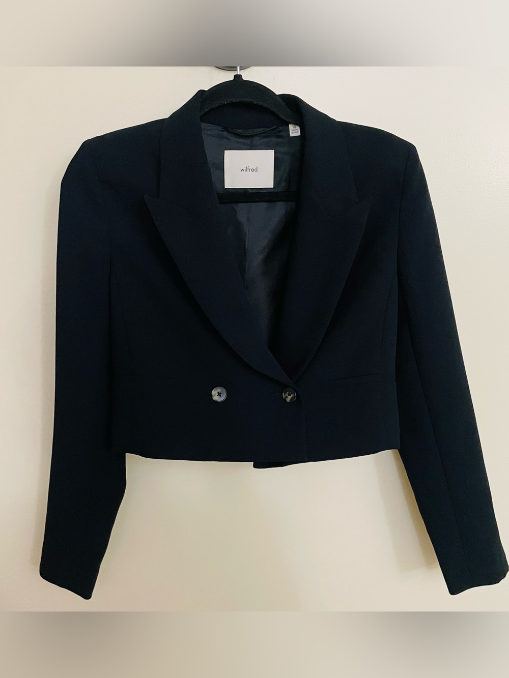 Aritzia Wilfred Black Cropped Double-Breasted Blazer Jacket